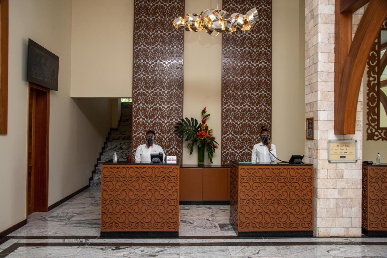 Golden Tulip Zanzibar Airport Hotel & Spa Экстерьер фото